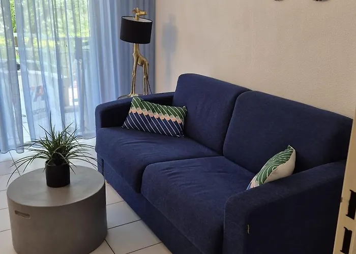 4 Pers Avec Coin Nuit * Fréjus